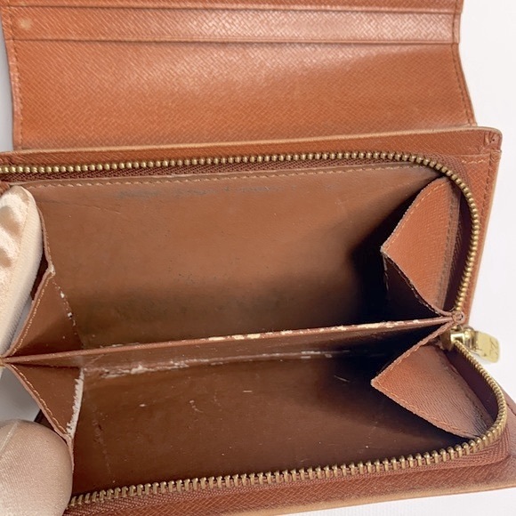 LOUIS VUITTON Monogram Trésor Wallet - Picture 5 of 15